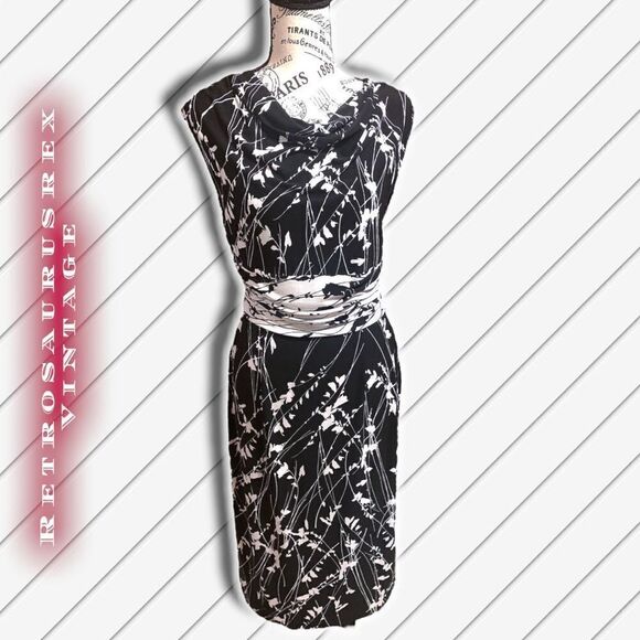 Adrianna Papell Black & White Abstract Floral Sleeveless Stretch Dress, Size 8 - Picture 6 of 6